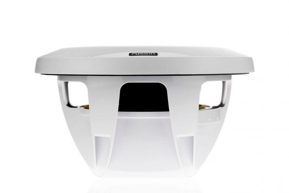 Fusion Signature Series 3i 10" 600-Watt Classic White Marine Subwoofer - Image 5