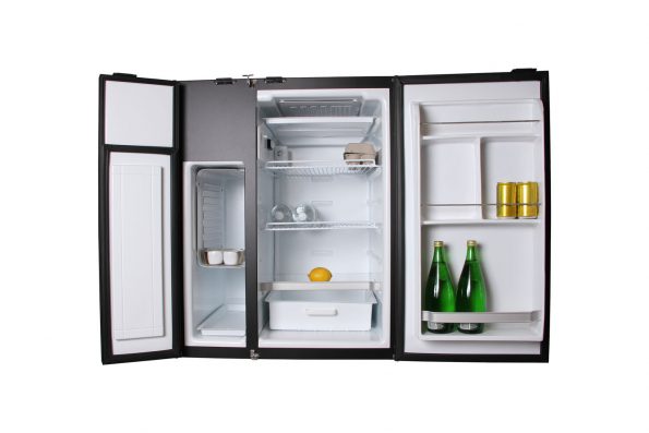 Nova Kool RFS7501 7.5 cu. ft. (212 liters) Refrigerator & Freezer - Image 4