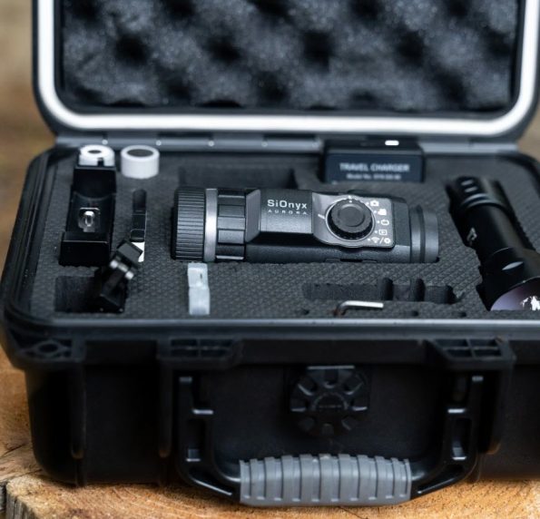 Sionyx Night Vision Aurora Black Uncharted Kit