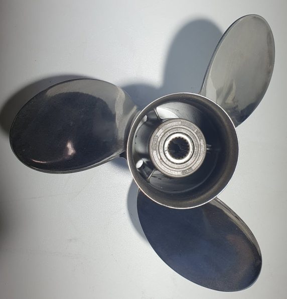 Michigan Wheel Rapture  Stainless Steel Propeller 14.25 X 23P - Image 2