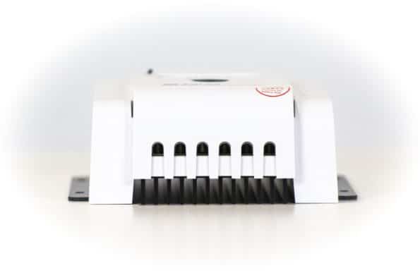 Lumera LUMA 30A MPPT Solar Charge Controller 12/24 Volt - Image 2